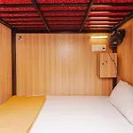 Golden Sands Dormitory And Single Ac Rooms