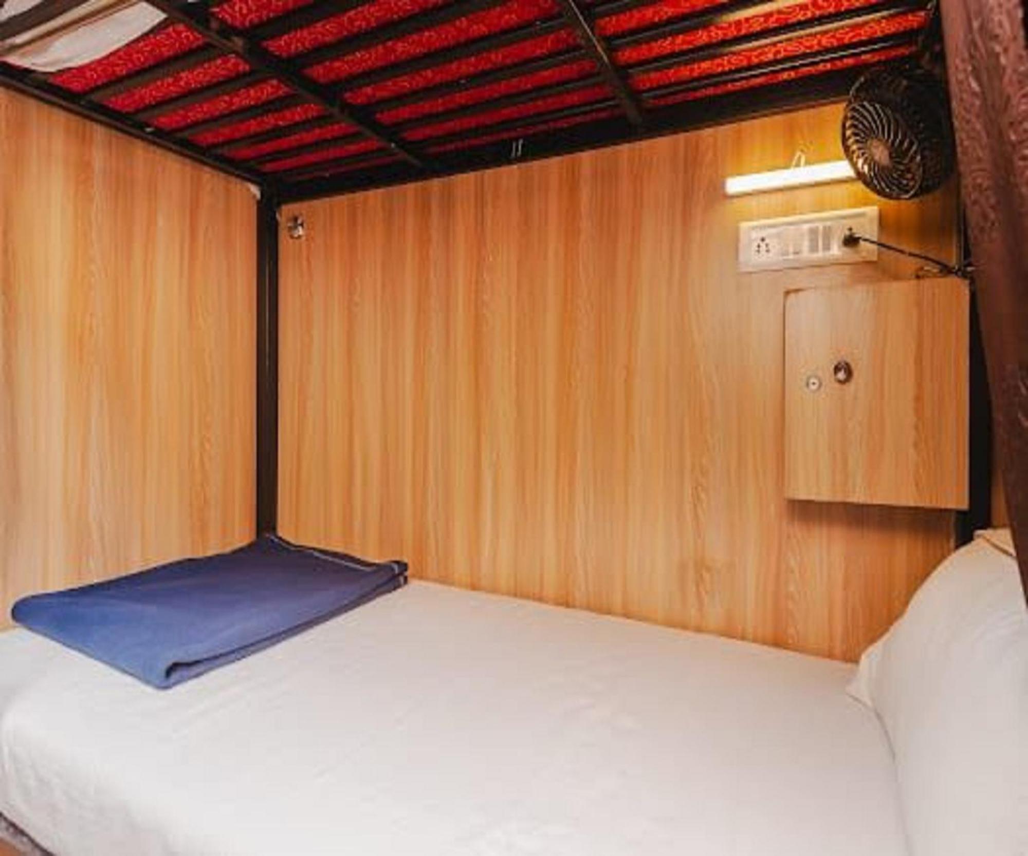 Apartment Golden Sands And Single Ac